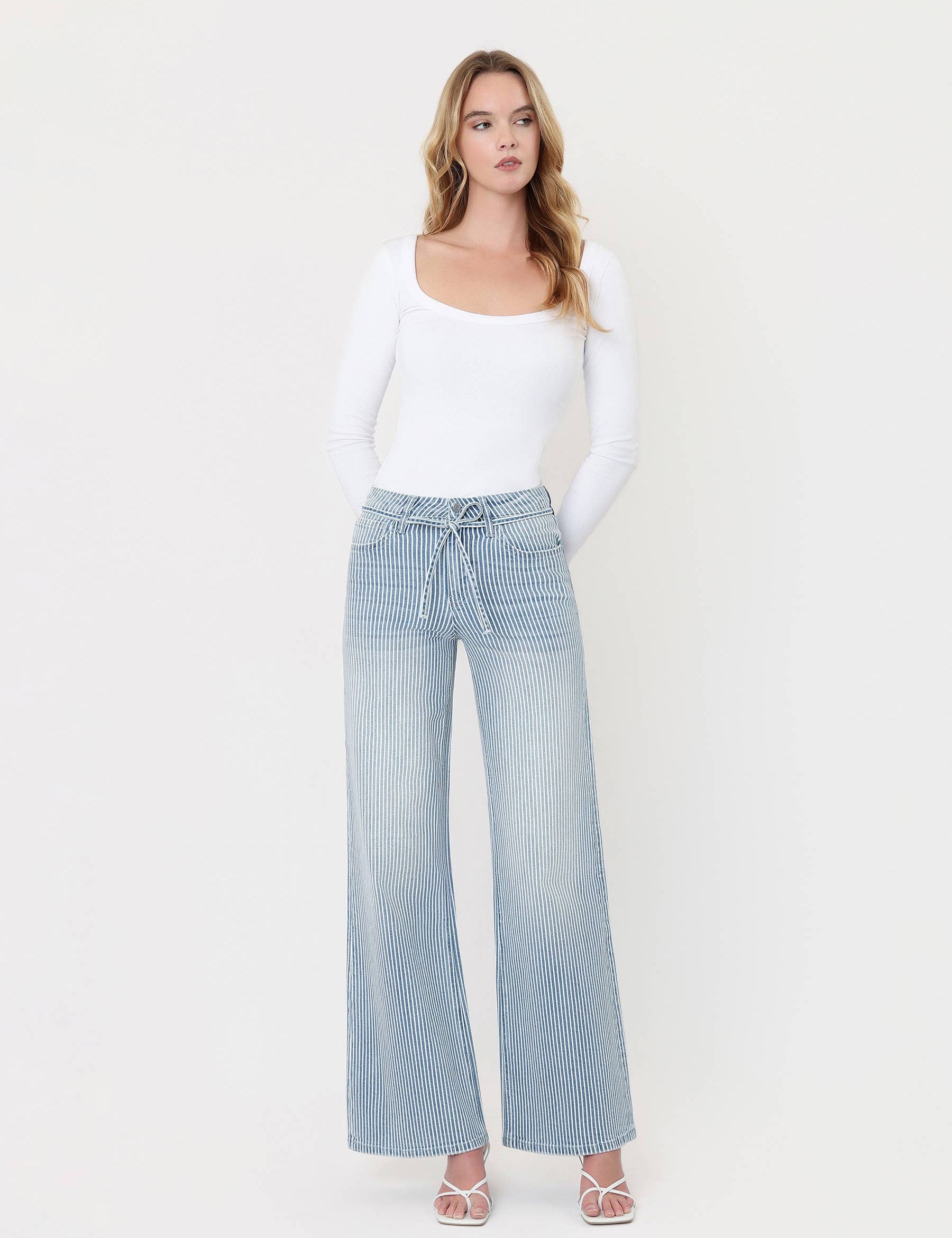 HIGH RISE WAIST TIE STRIPED WIDE LEG JEANS V3838STR: STRIPE / 26