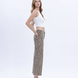 HIGH RISE ANIMAL PRINT CROP WIDE LEG JEANS T5894LPD: ANIMAL PRINT / 24