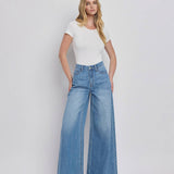 SUPER HIGH RISE WIDE LEG JEANS V3567: KUDOS / 28