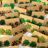 🍀 OMG! Shamrock Acrylic Stud Earrings 🍀: 1 Pair