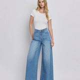 SUPER HIGH RISE WIDE LEG JEANS V3567: KUDOS / 28
