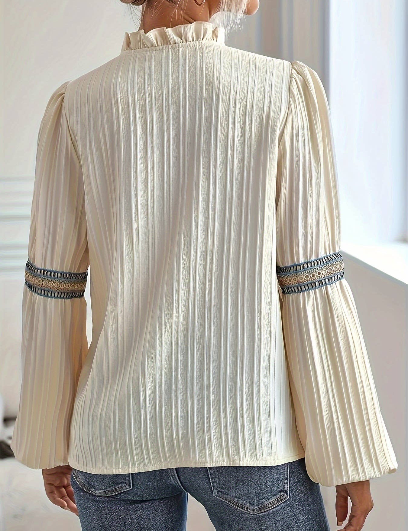 Balloon Sleeve Lace Panel V-Neck Shirt: OffWhite / M