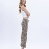 HIGH RISE ANIMAL PRINT CROP WIDE LEG JEANS T5894LPD: ANIMAL PRINT / 28
