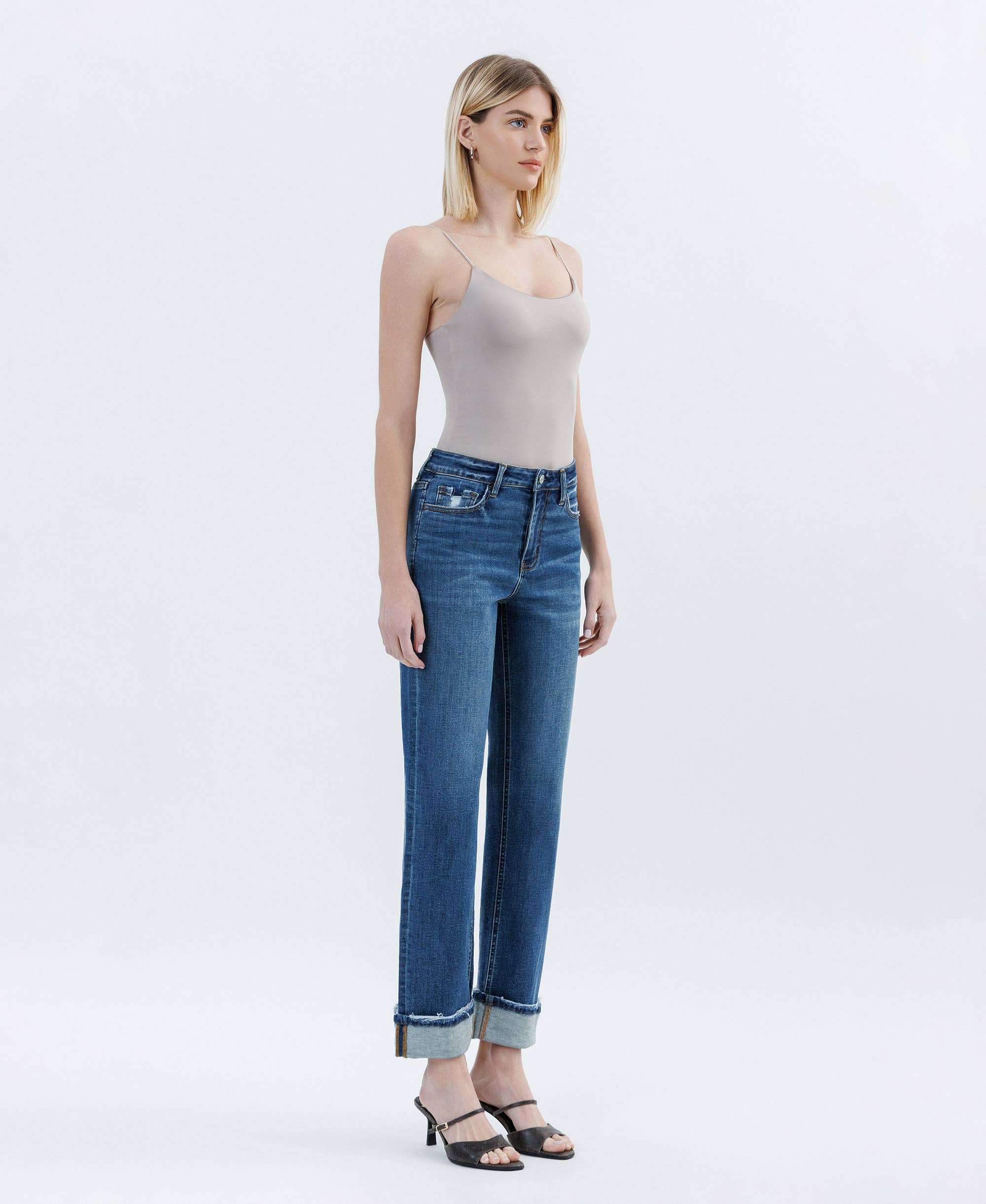 HIGH RISE DARK WASH CUFFED STRAIGHT JEANS T6666: NICO / 29