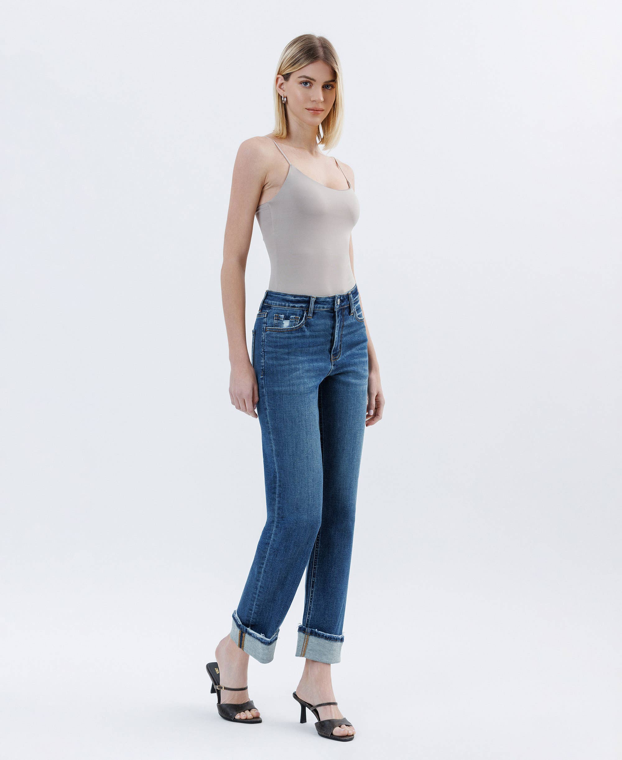 HIGH RISE DARK WASH CUFFED STRAIGHT JEANS T6666: NICO / 25