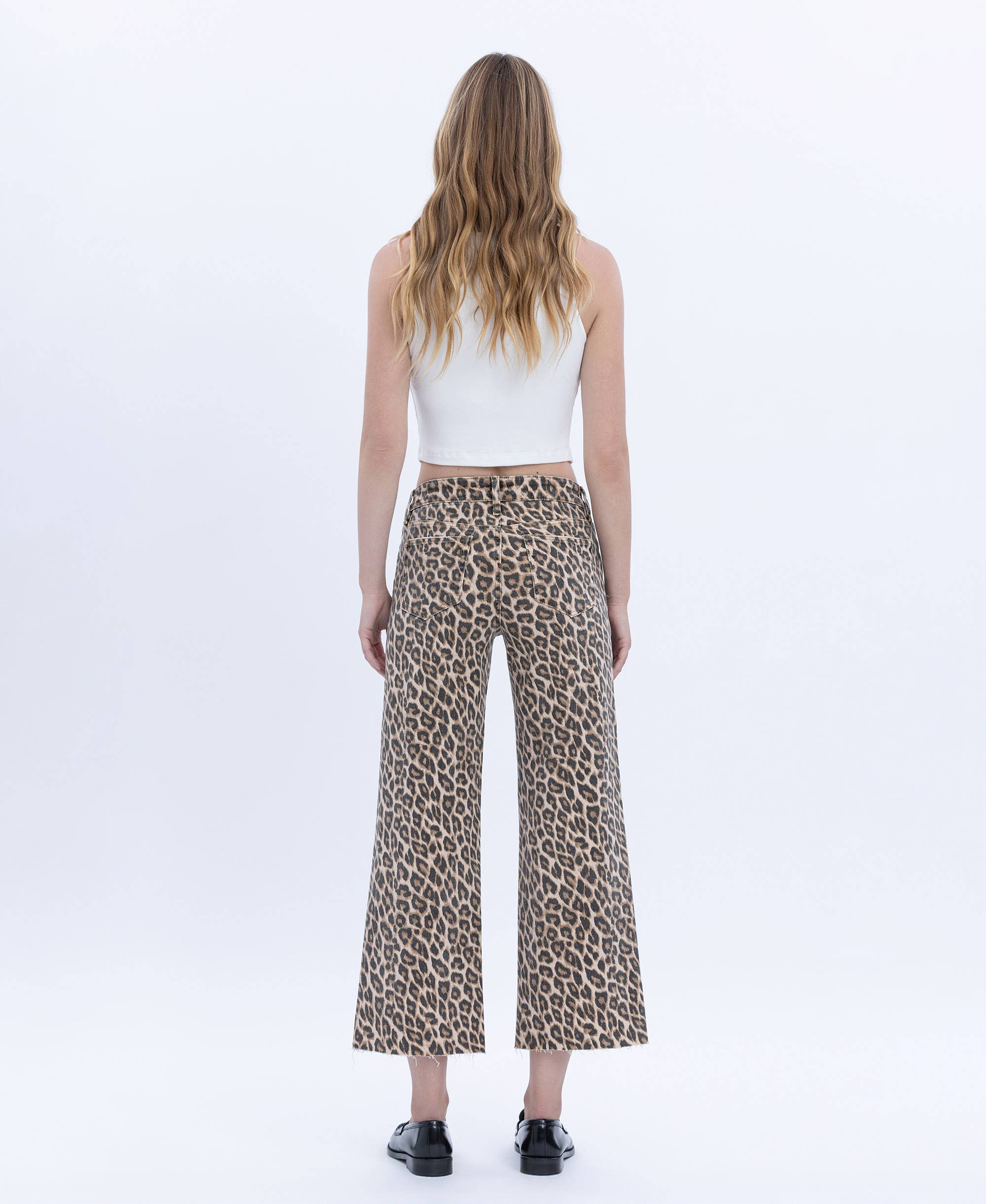 HIGH RISE ANIMAL PRINT CROP WIDE LEG JEANS T5894LPD: ANIMAL PRINT / 27