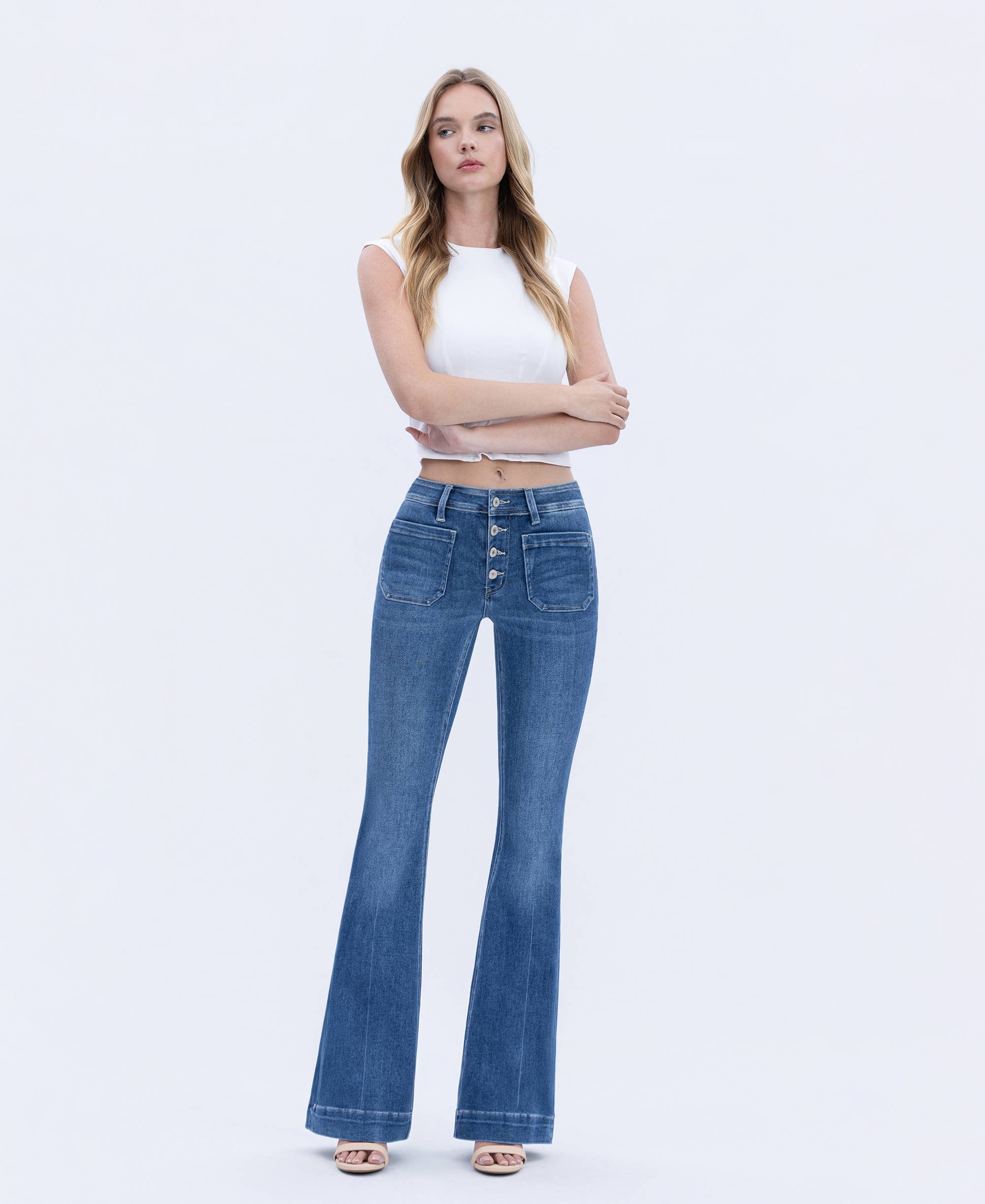 MID RISE BUTTON FLY TROUSER HEM FLARE JEANS T5848: GLEEFULLY / 27