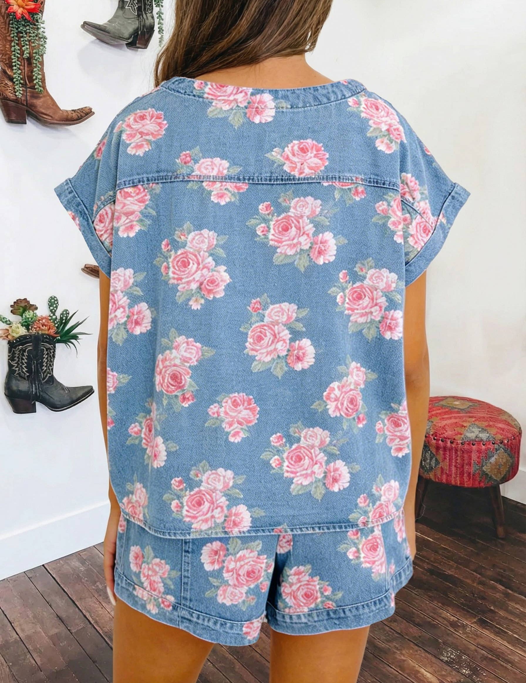 Floral Cuffed Short Sleeve Top